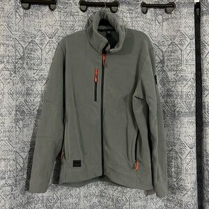 Nice and warm men’s helly hansen fleece jacket